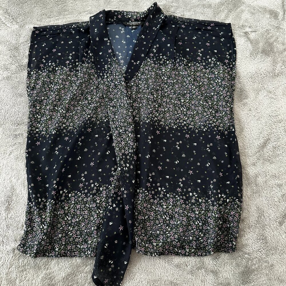 Liverpool Jeans Co Floral Career Blouse Navy MEDIUM Women's